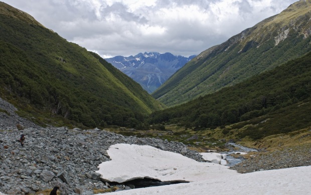 Typical scenery on the way to Arthur's Pass (picture: www.southernalpsphotography.com)